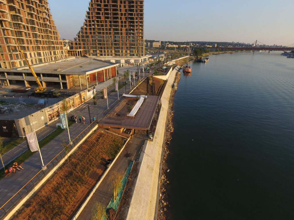 Terase nad obaloutvrdom – ’’Promenada - Beograd na vodi”
